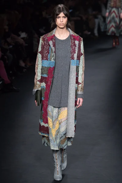 Look 23